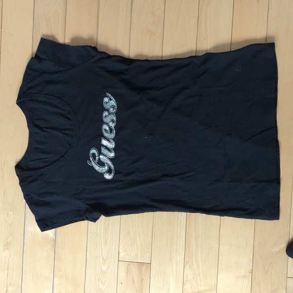 3 Guess Tee Shirts - Picture 4 of 6
